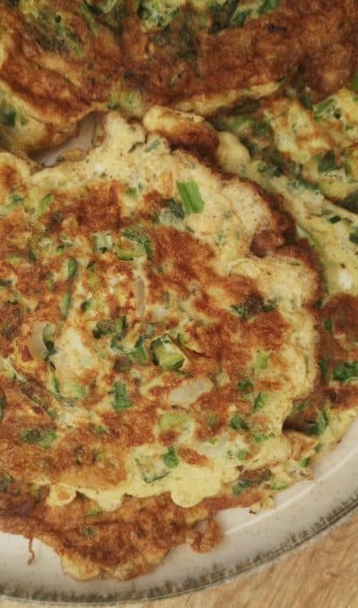 Omelettes libanaises aux herbes fraîches – 3ejjeh